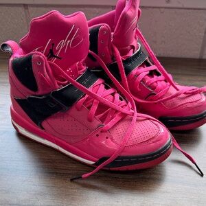Air Jordan Flight 45 High Premium Grade school 6.5Y in Vivid Pink